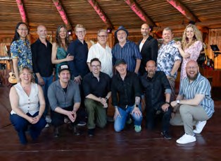 Neighbours & Friends fylder Ansager Kirke med musik