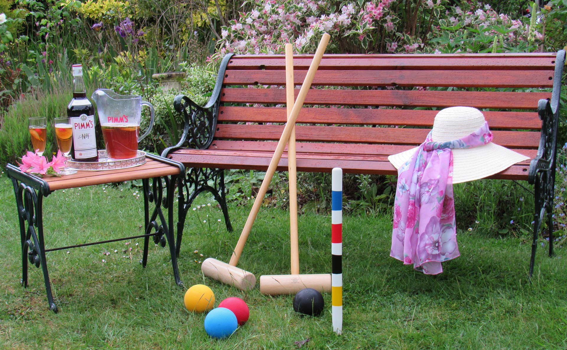 Lørdag 23. maj kl. 9.30 åbner vi for krocketbanerne ved Sønderbro. Klubben vil orientere om den kommende sæson, derefter er der lidt spil på banerne.