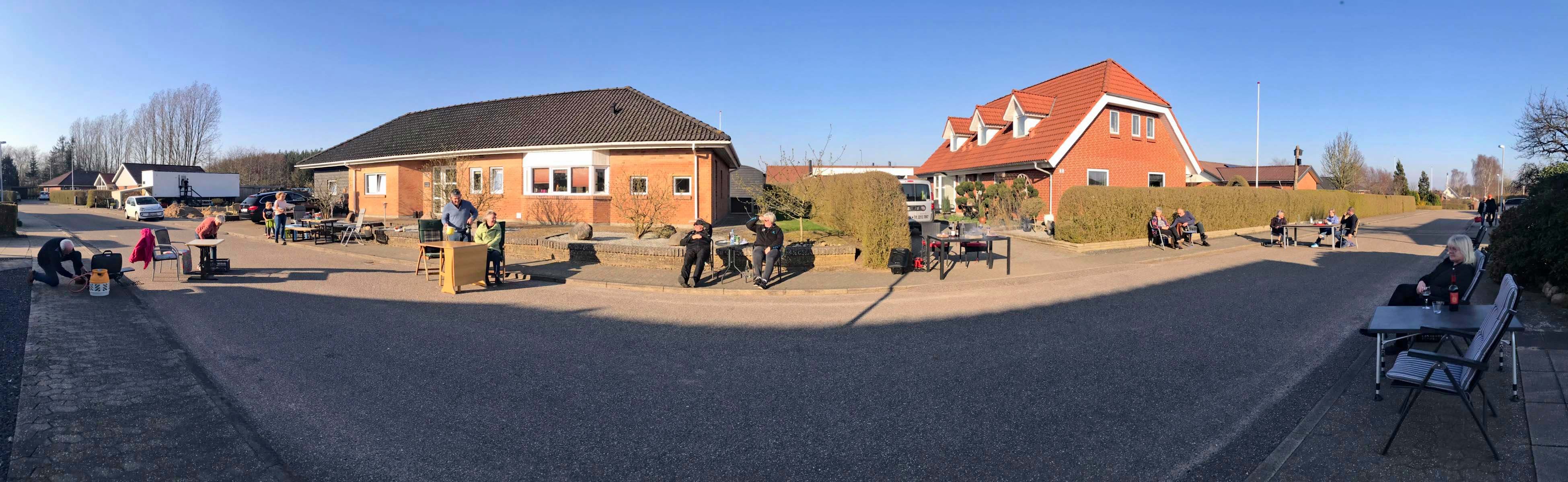 Vinkelvej i Ansager holdt mandag aften fællesspisning på afstand