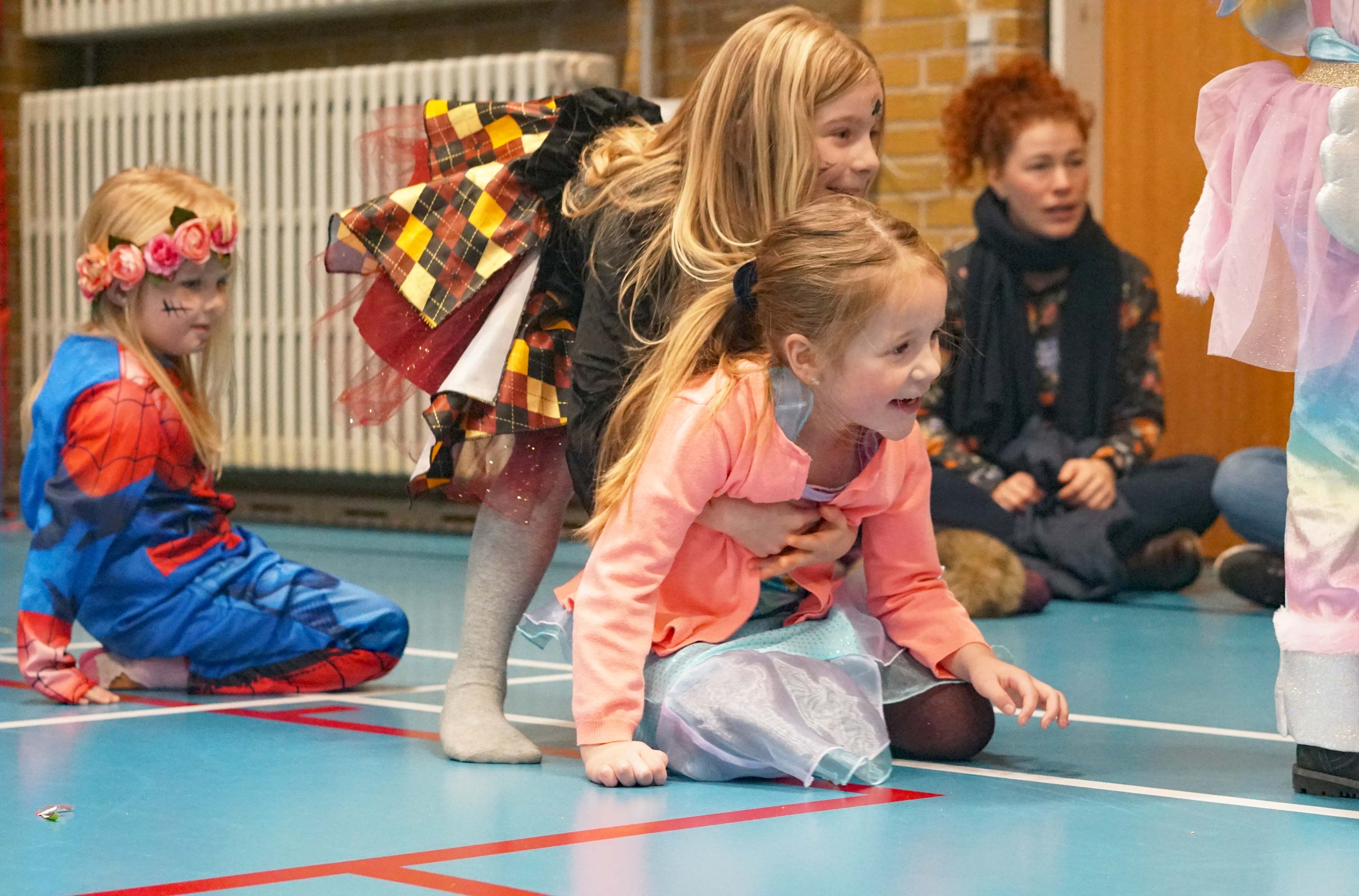 De fineste, farligste og mest kreative kostumer blev fundet frem til fastelavnsfesten på Ansager skole