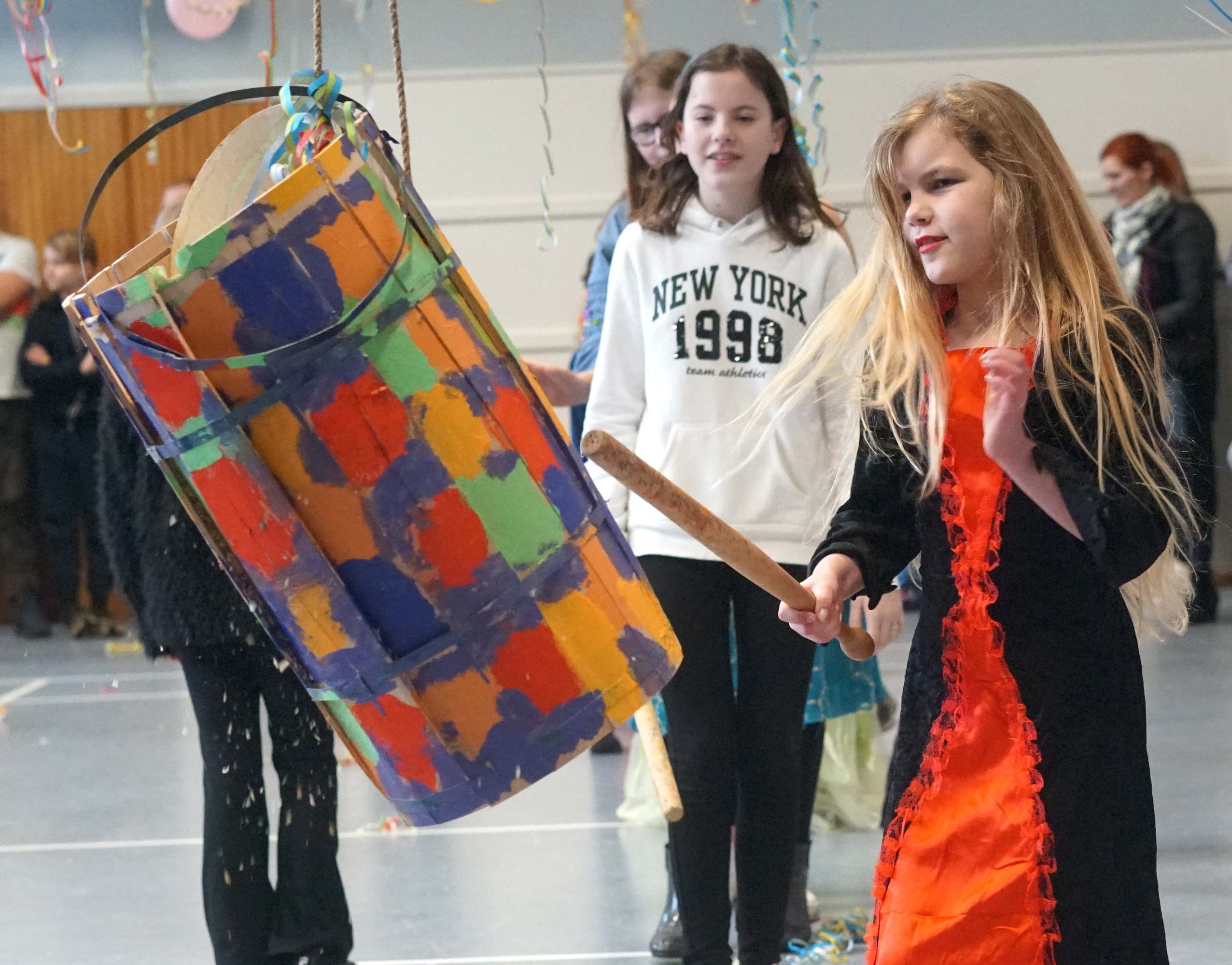 De fineste, farligste og mest kreative kostumer blev fundet frem til fastelavnsfesten på Ansager skole