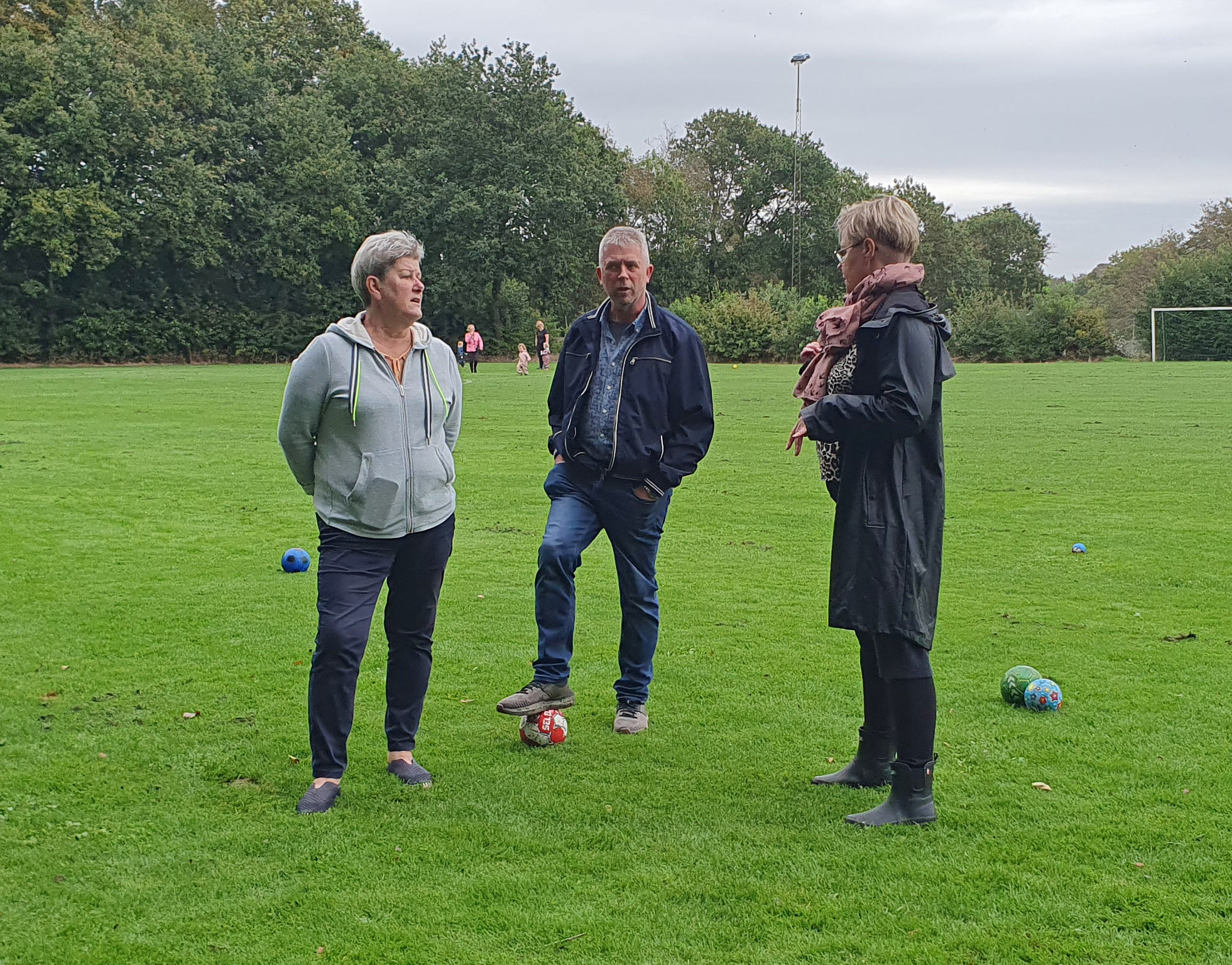 Bedsteforældredag i dagplejen på Ansager stadion