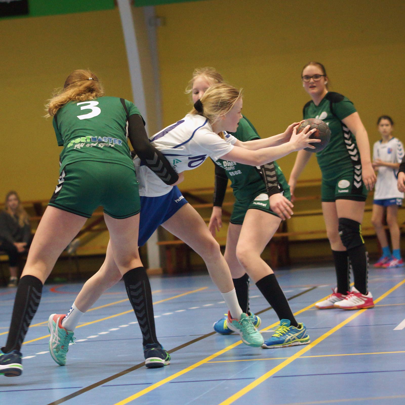 Ansager U14 håndboldpiger Ansager vandt 10-7 mod Varde HK