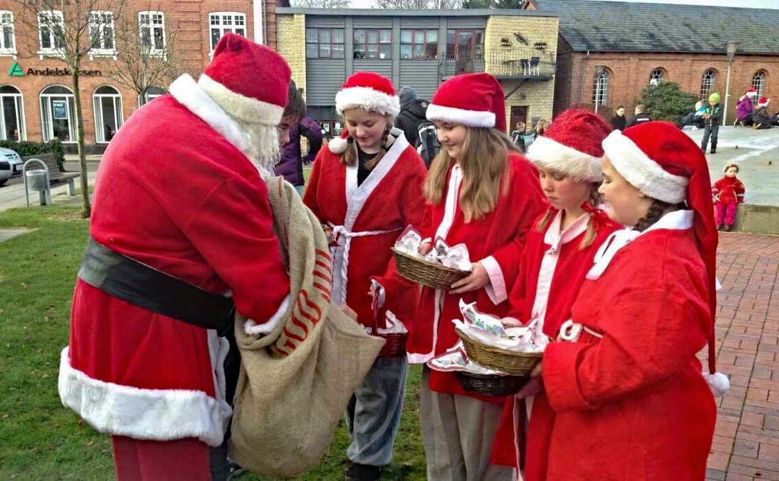 Find Julemanden i Ansager lørdag den 26. november kl. 9.30 ved Dagli'Brugsen