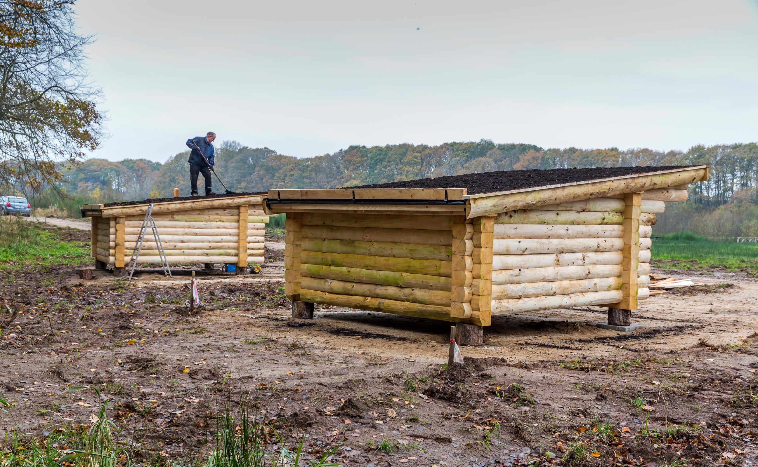 Sidste hånd er lagt på de fem shelters på stemmeværkspladsen