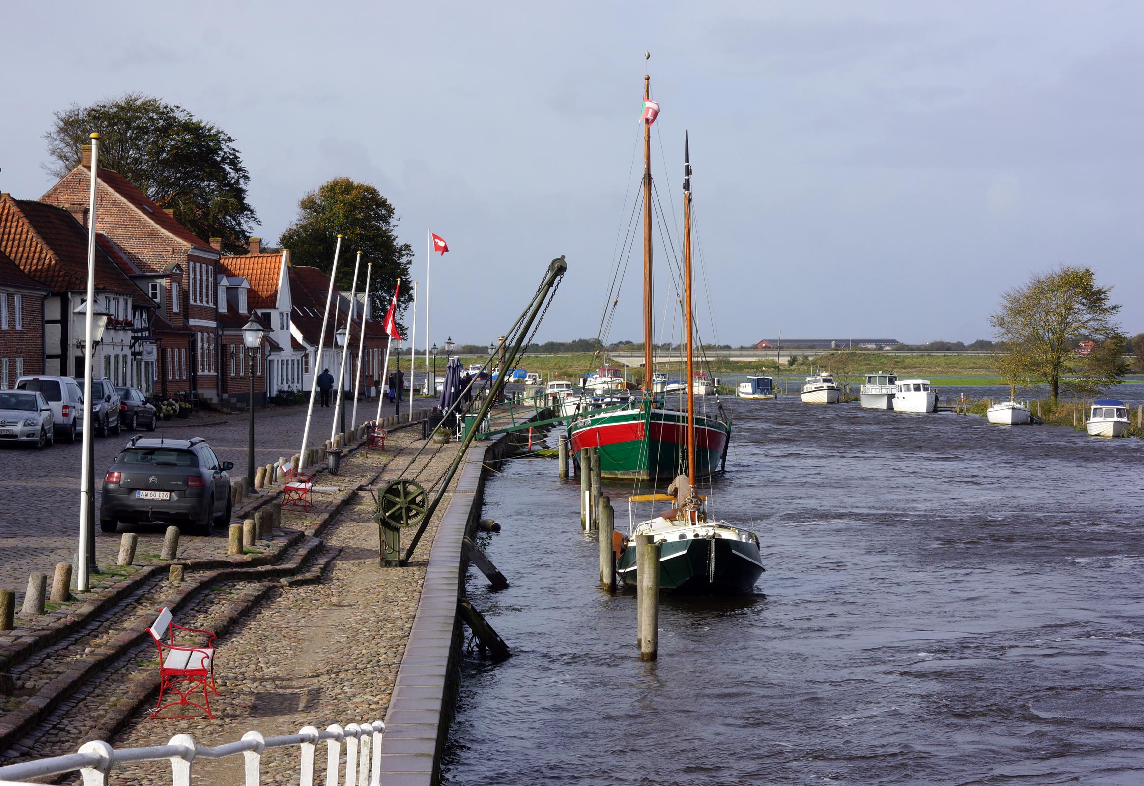 Indtryk fra førstedagen på folkemødet i Ribe i anledning af 500 året for revolutionen.