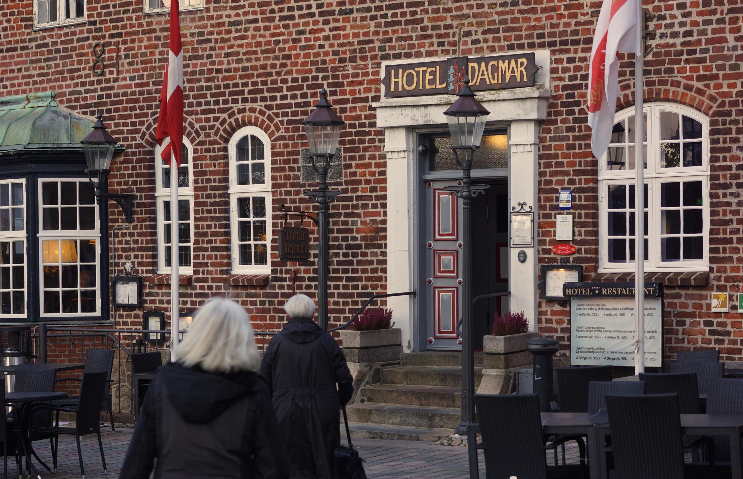 Indtryk fra førstedagen på folkemødet i Ribe i anledning af 500 året for revolutionen.