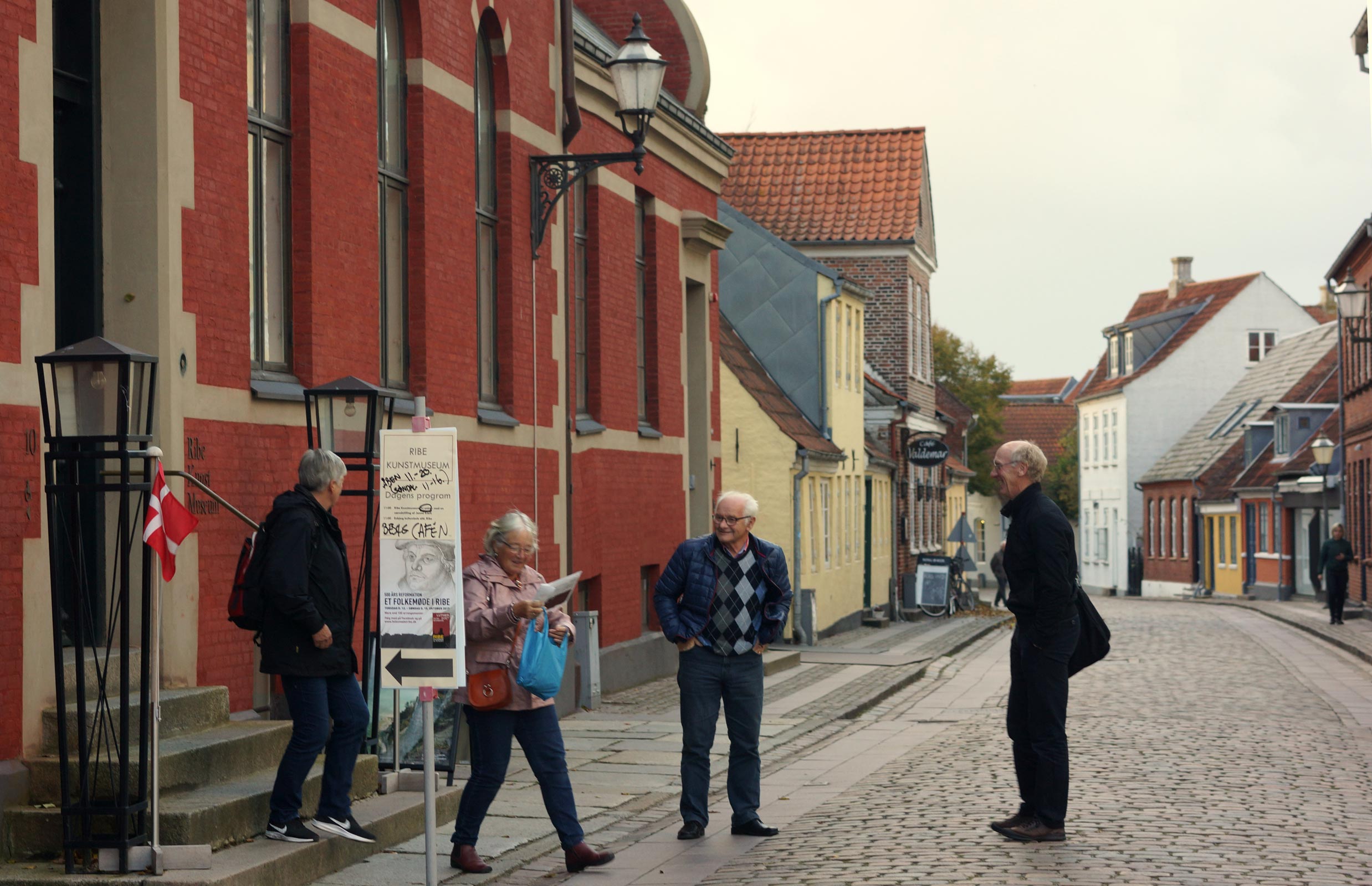 Indtryk fra førstedagen på folkemødet i Ribe i anledning af 500 året for revolutionen.