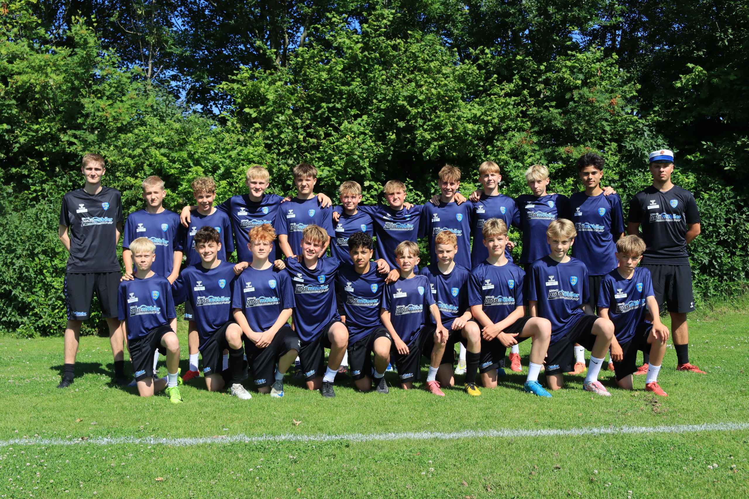 Over 400 børn samlet til fodboldskole