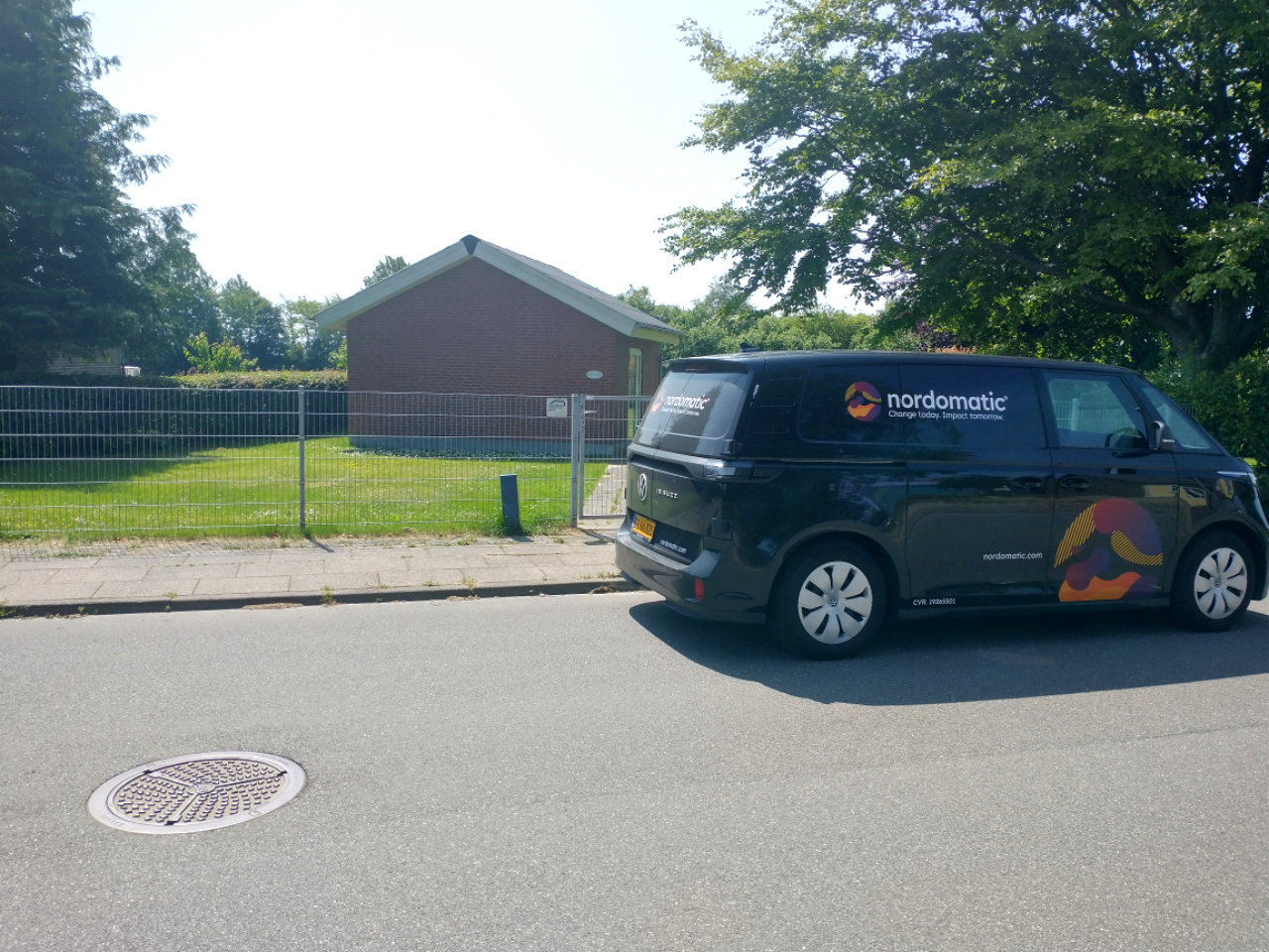 Ikke en ren bil, men rent vand, fra Gårde Vandværk.