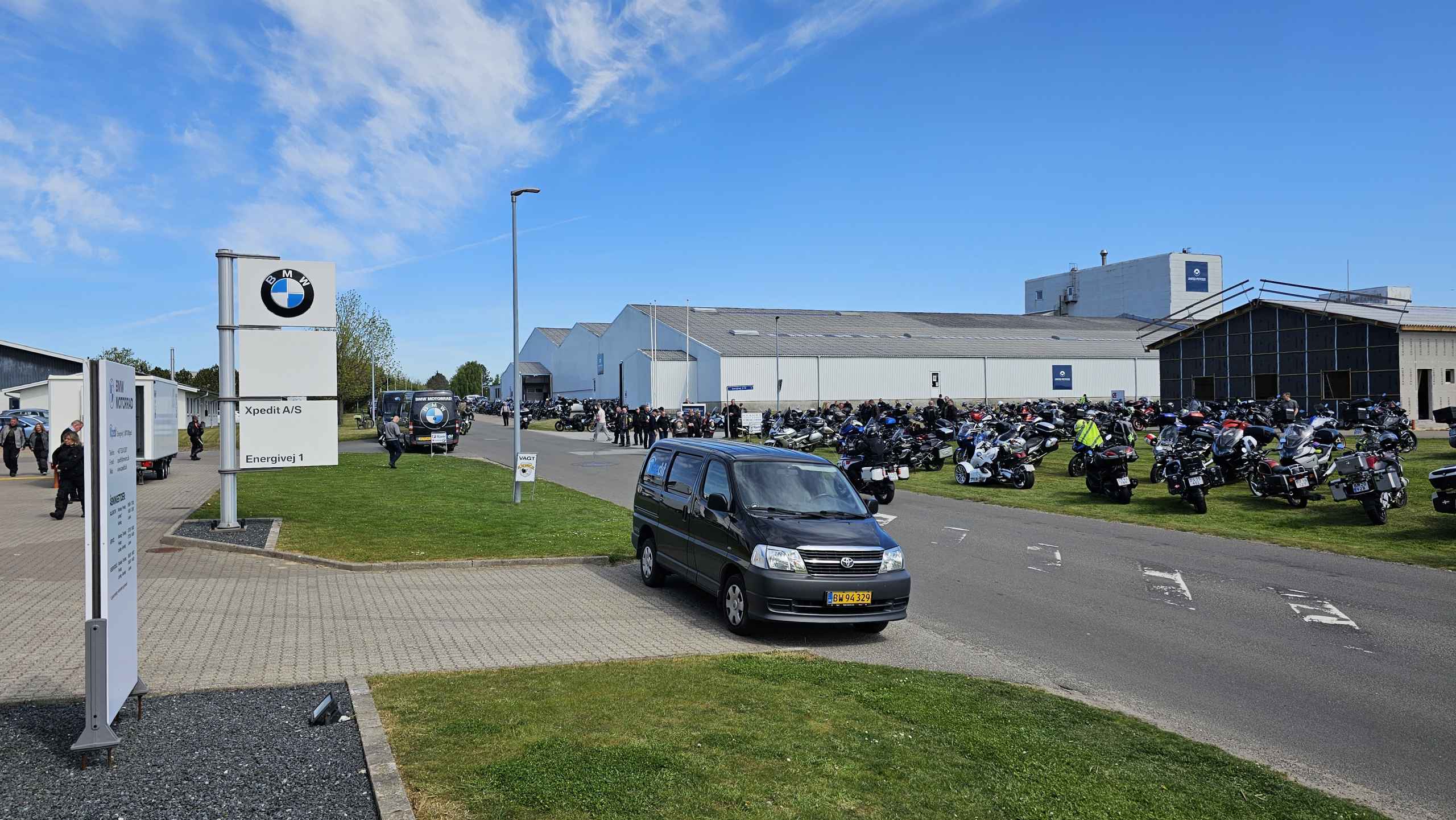 bød Xpedit BMW Motorrad forhandler i Ølgod velkommen til et åbent hus-arrangement.