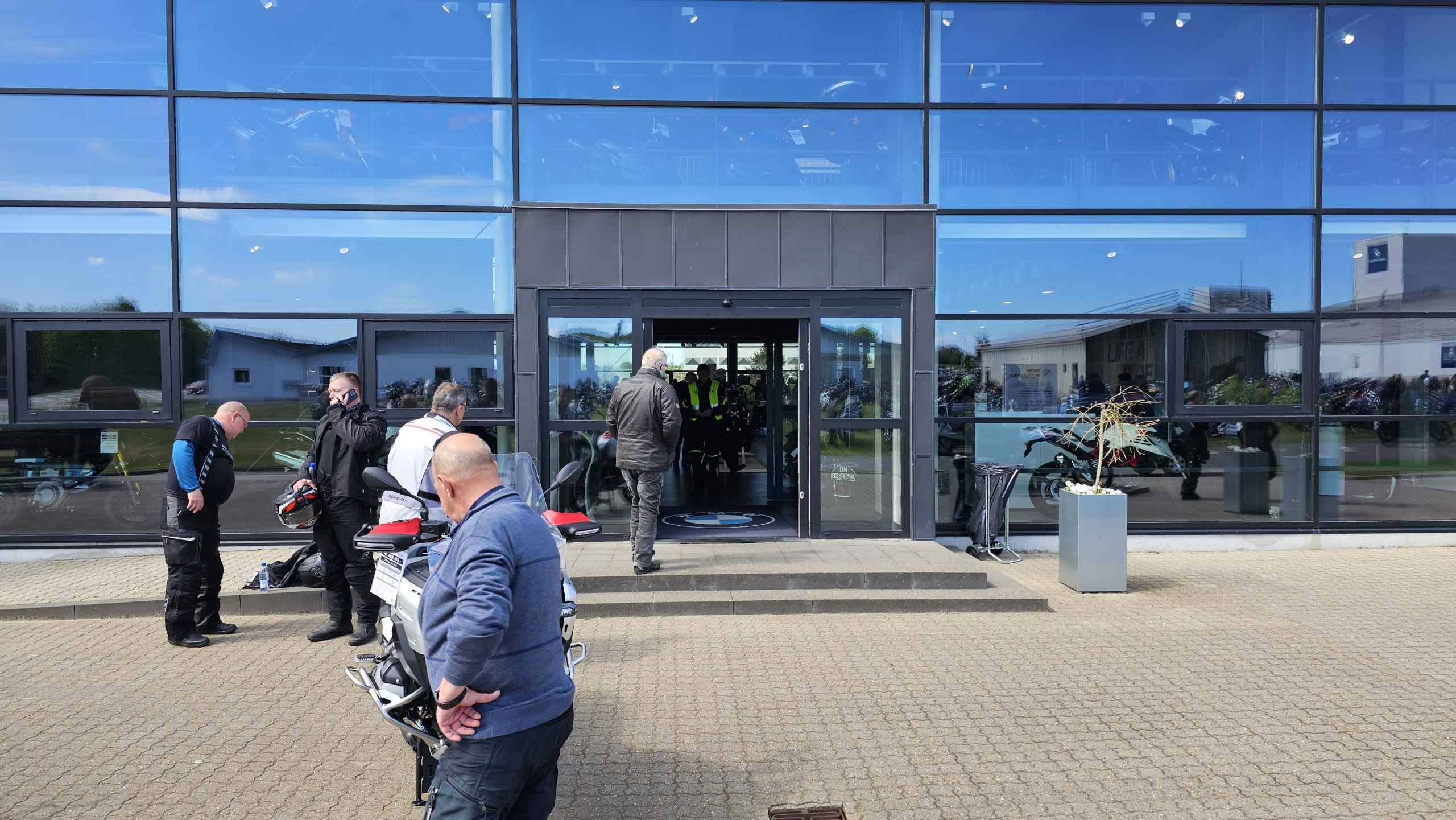 bød Xpedit BMW Motorrad forhandler i Ølgod velkommen til et åbent hus-arrangement.