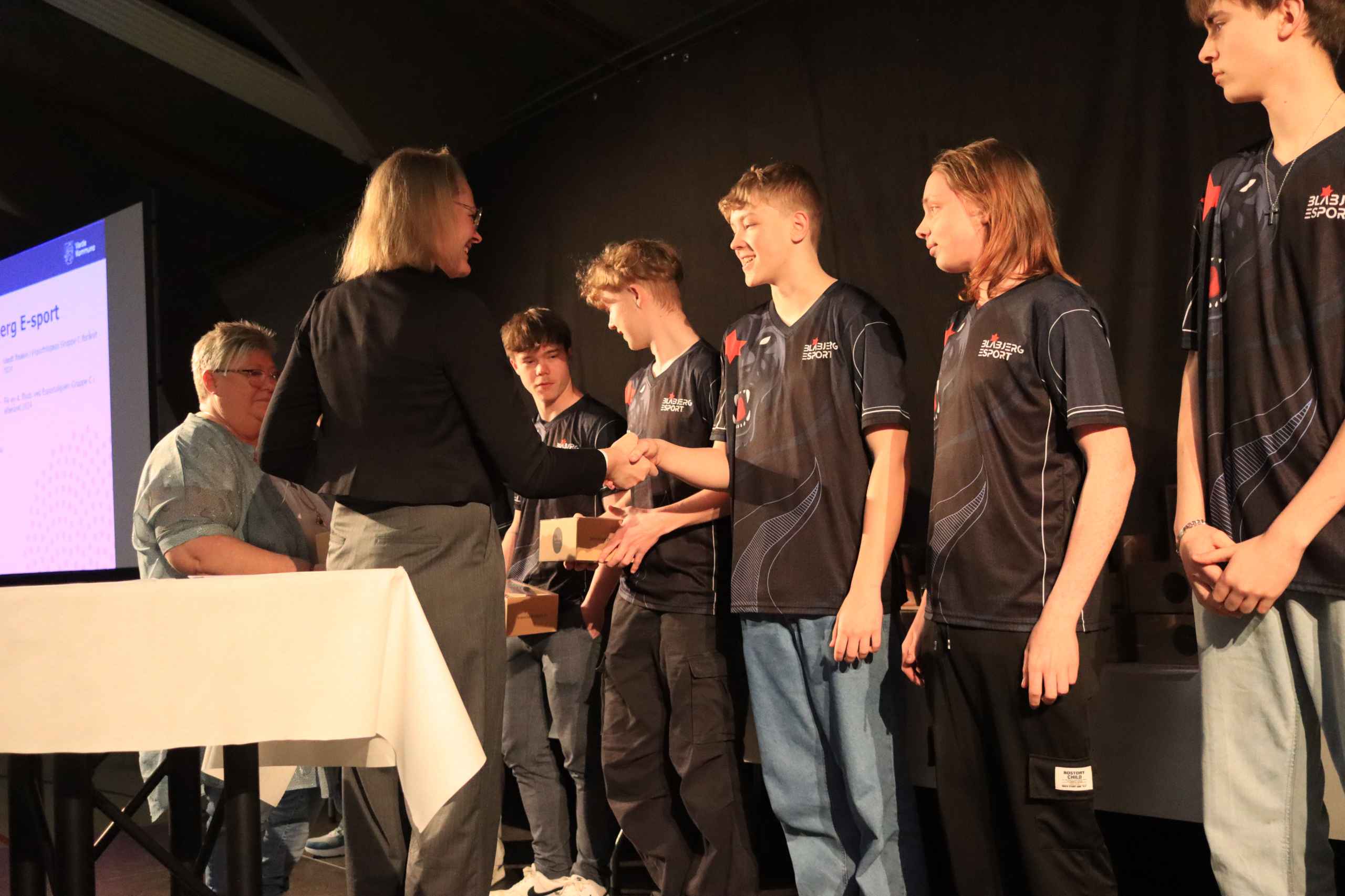 NNGU Blåbjerg E-sport hyldet som mestre
