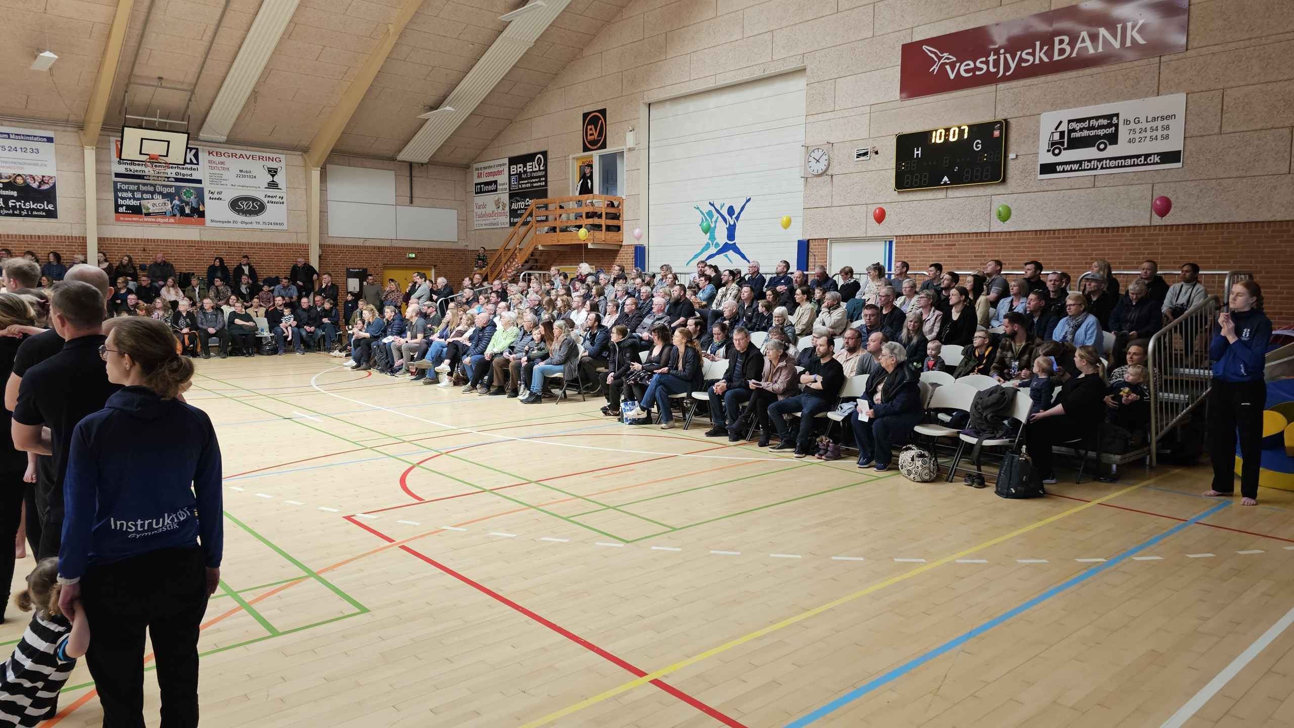 Fra årets Gymnastikopvisning 2025 og ØGU-prisen i Ølgod Hallerne