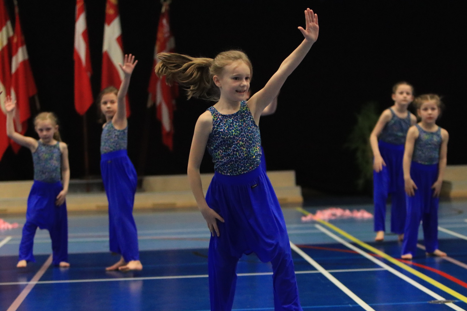 Mini Dancers Fra Outrup Strålede