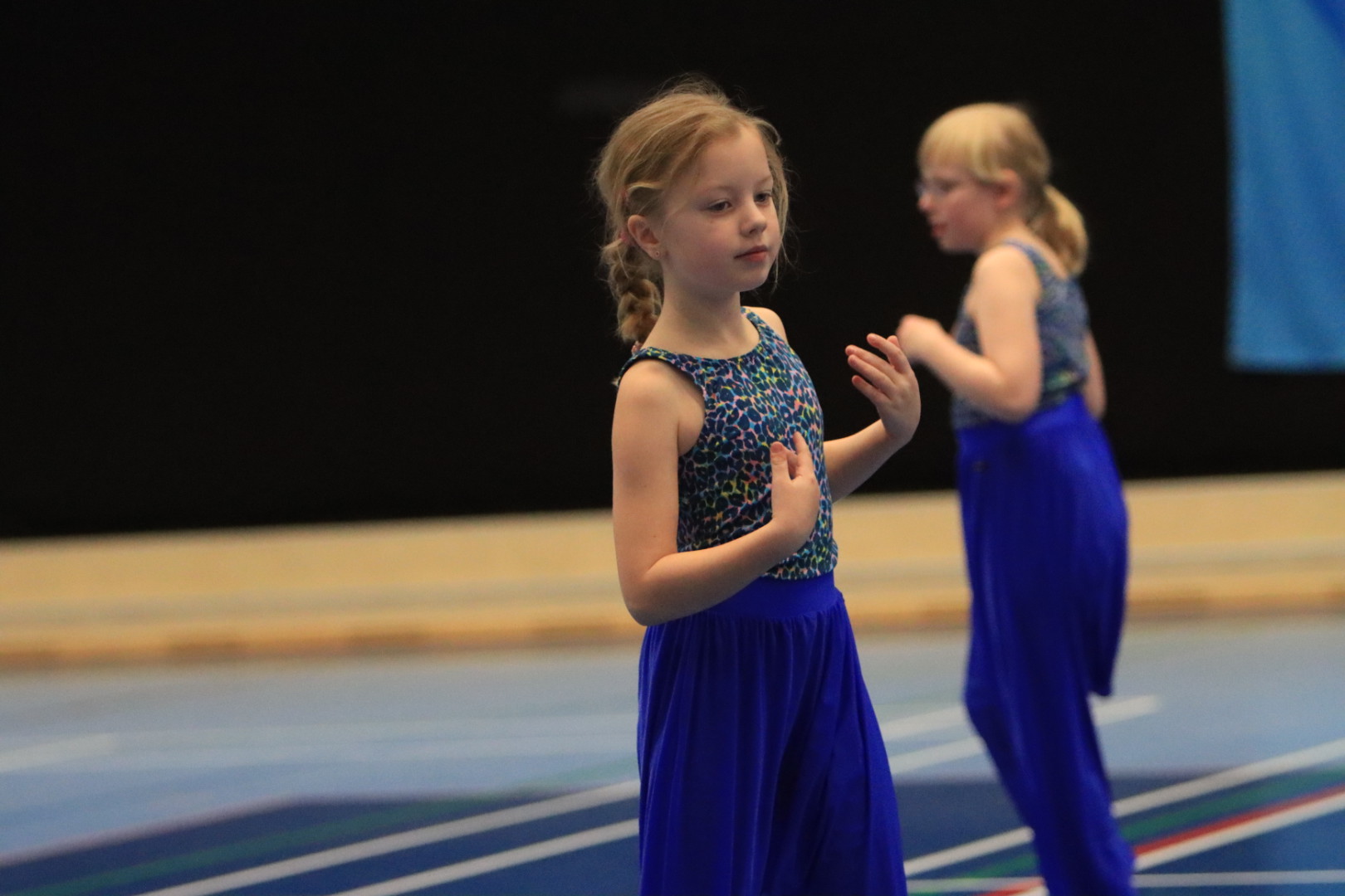 Mini Dancers Fra Outrup Strålede