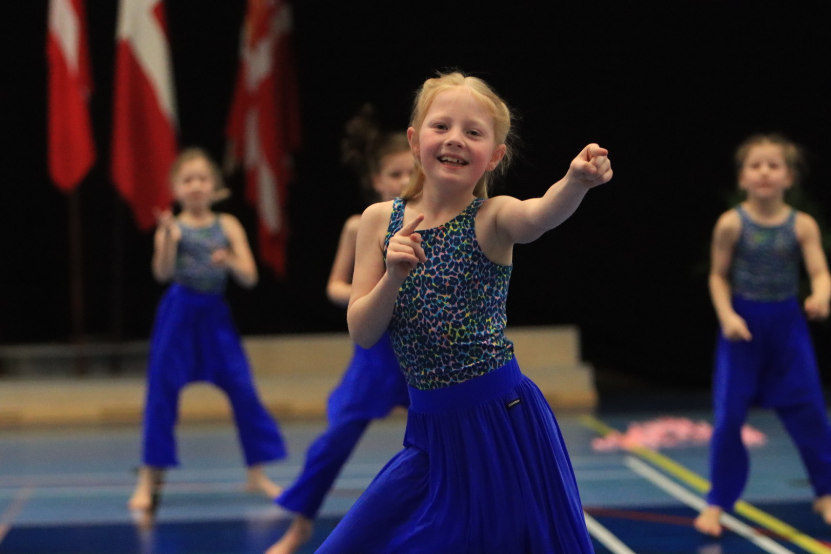 Mini Dancers Fra Outrup Strålede