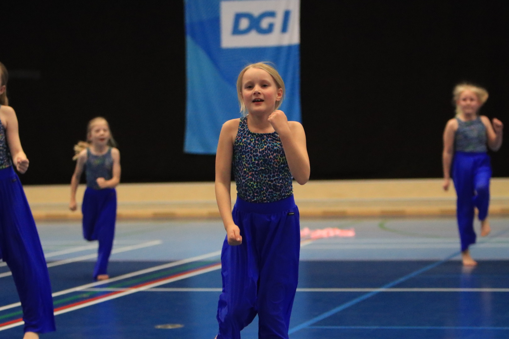 Mini Dancers Fra Outrup Strålede