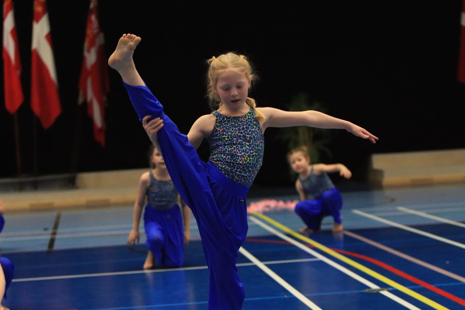 Mini Dancers Fra Outrup Strålede