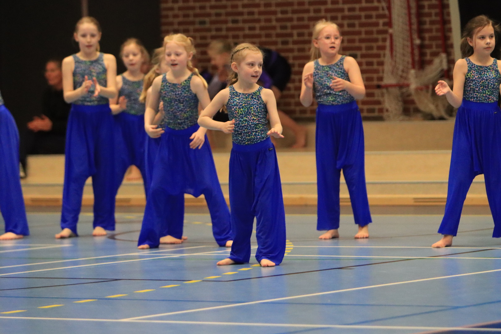 Mini Dancers Fra Outrup Strålede