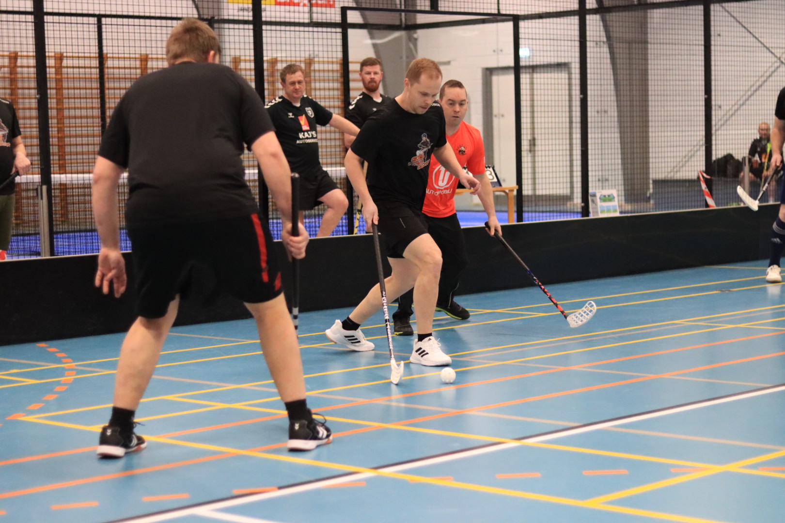Floorball-spillere samles til stævne i Billum