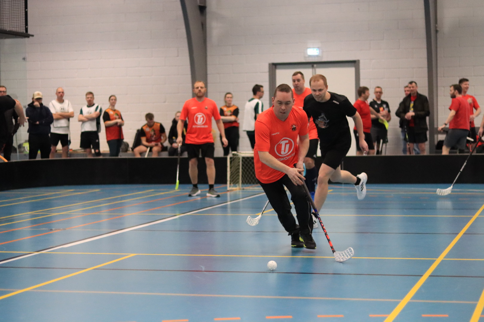 Floorball-spillere samles til stævne i Billum