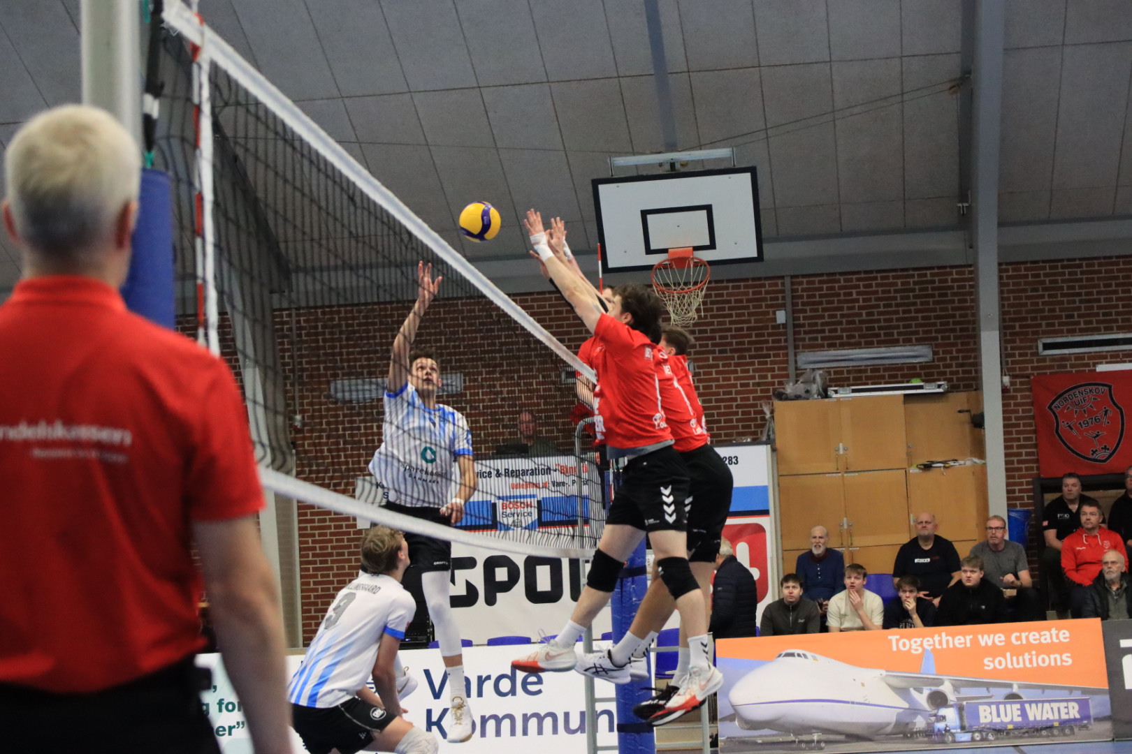 Nordenskov triumferer i tæt volleyballkamp