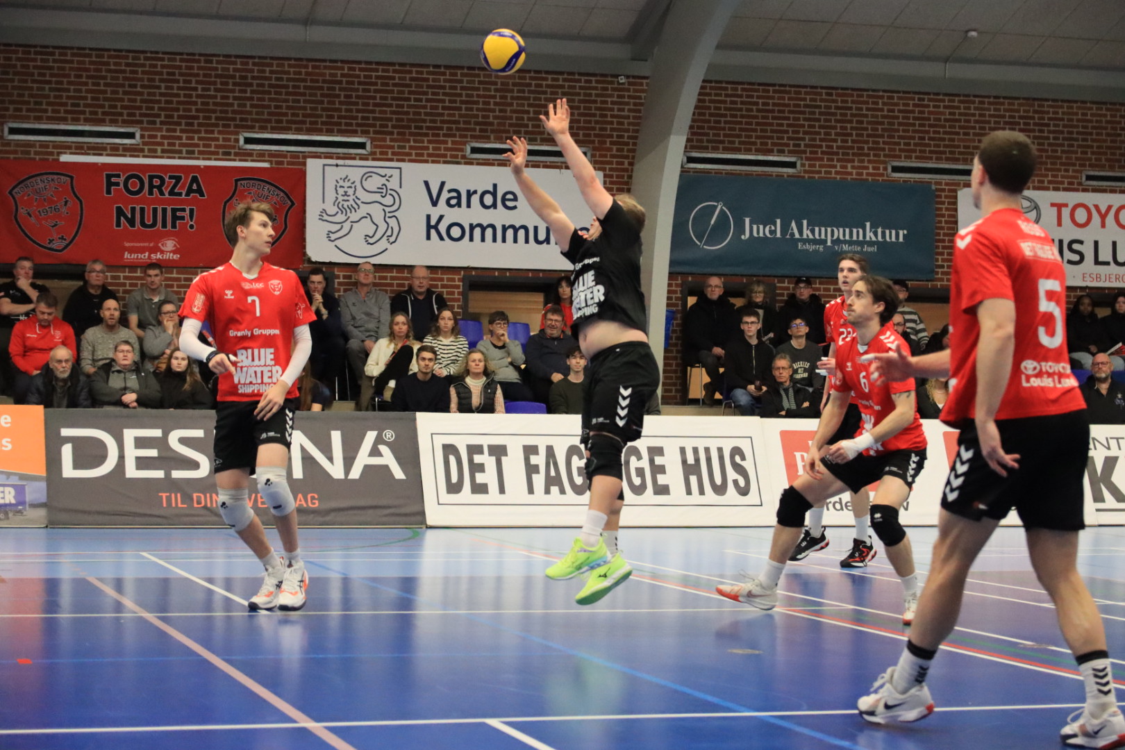 Nordenskov triumferer i tæt volleyballkamp