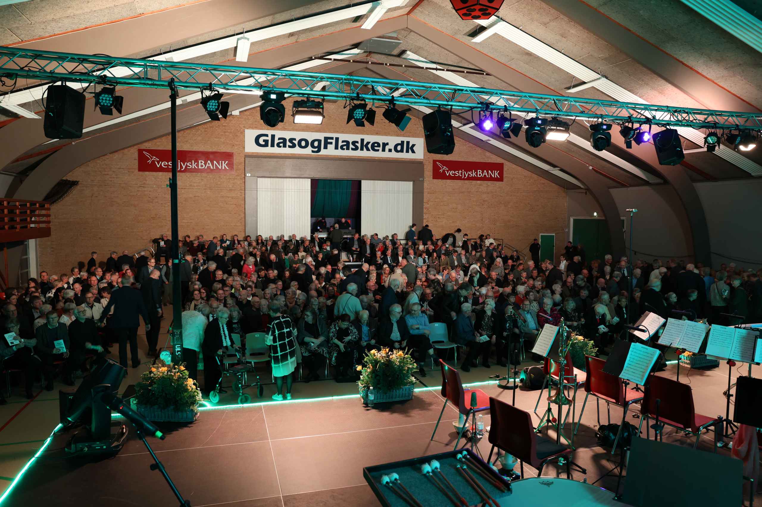 Godt 500 stole var besat til årets Lions Nytårskoncert 2025 i Ølgod Hallen.