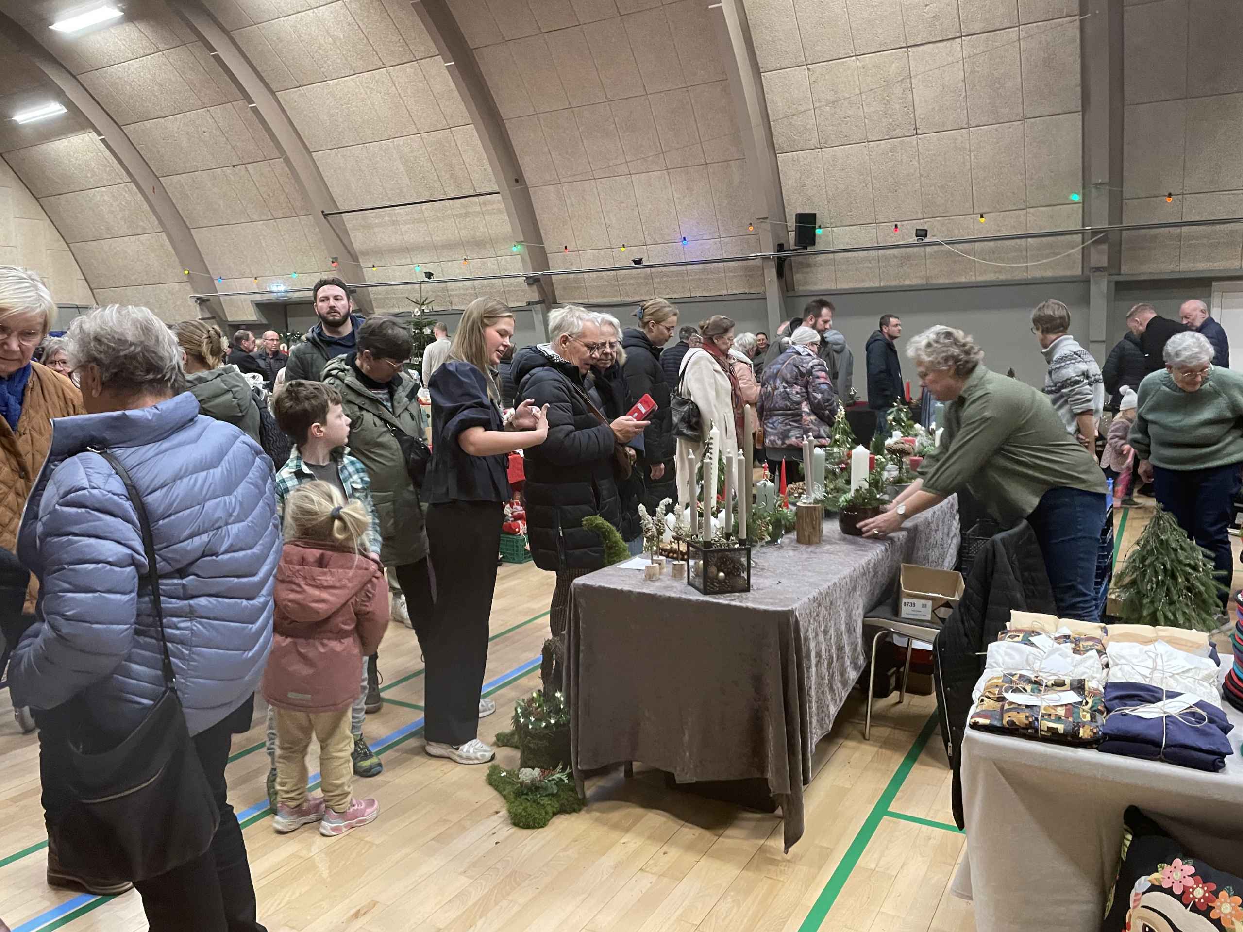 Julestue i Oksbøl trækker fulde huse
