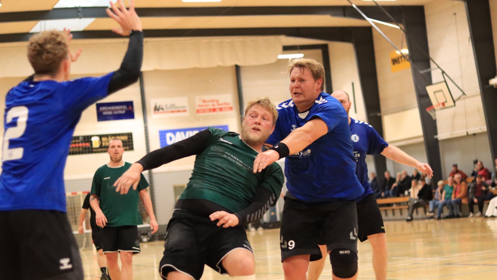 Begge Blåbjerg Hold Led Nederlag