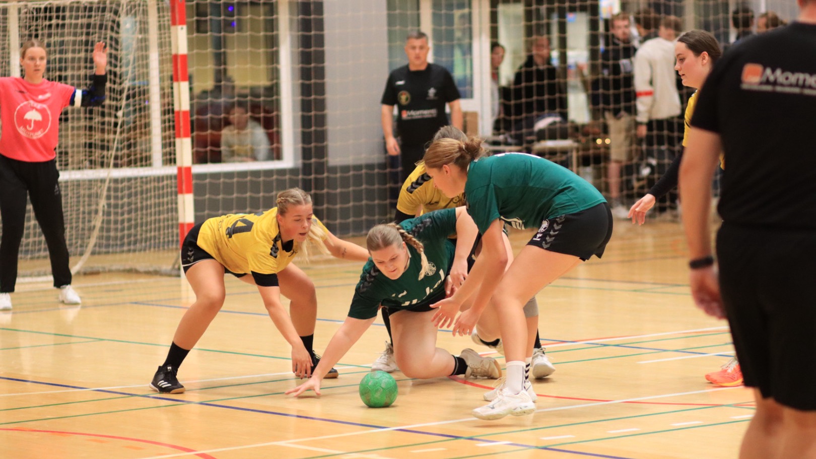 Begge Blåbjerg Hold Led Nederlag