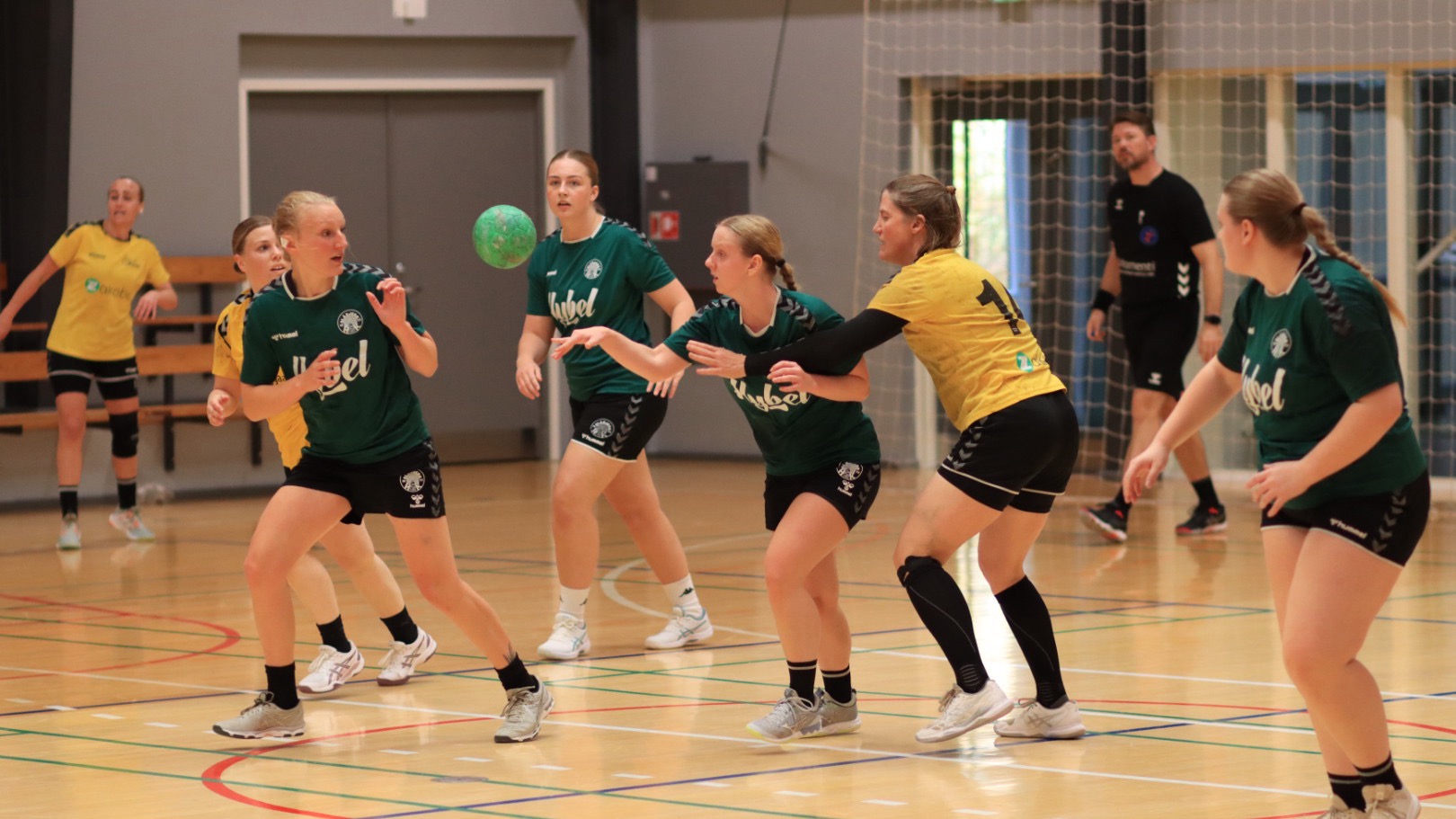 Begge Blåbjerg Hold Led Nederlag
