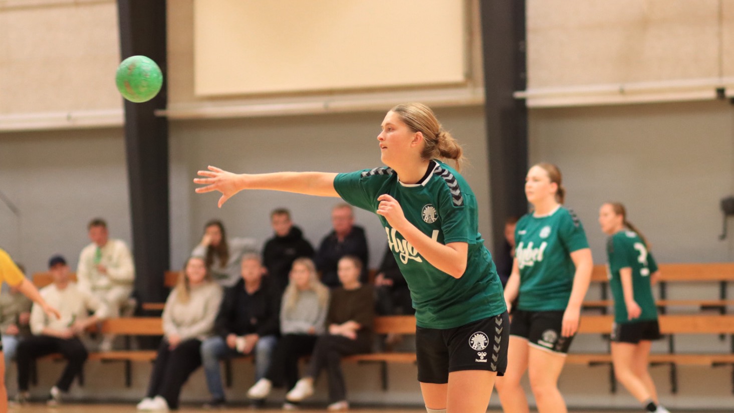 Begge Blåbjerg Hold Led Nederlag