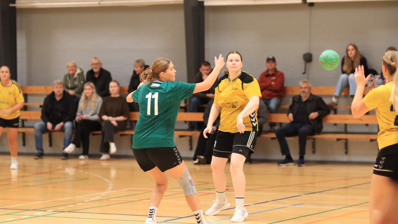 Begge Blåbjerg Hold Led Nederlag