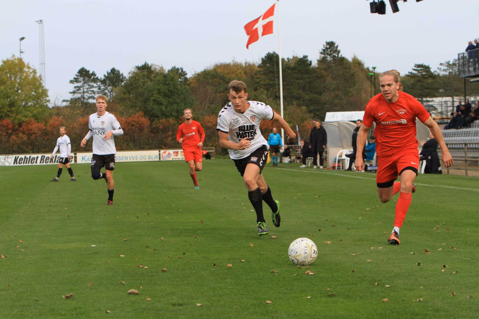 Varde IF taber knebent til topholdet
