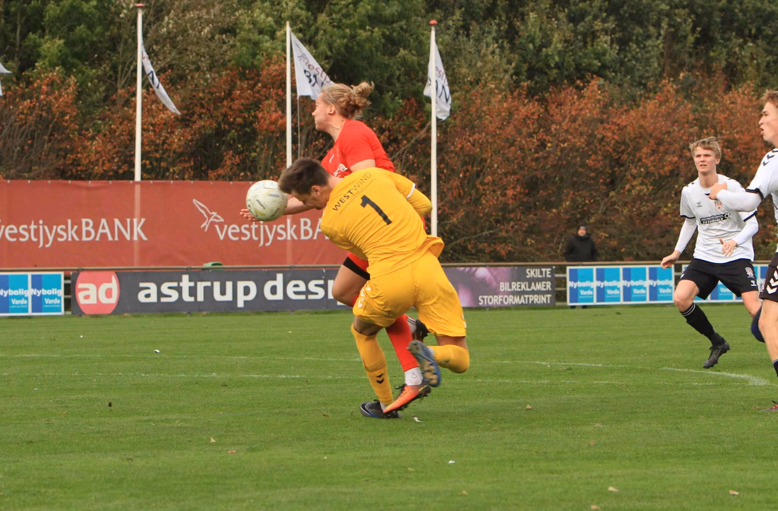 Varde IF taber knebent til topholdet