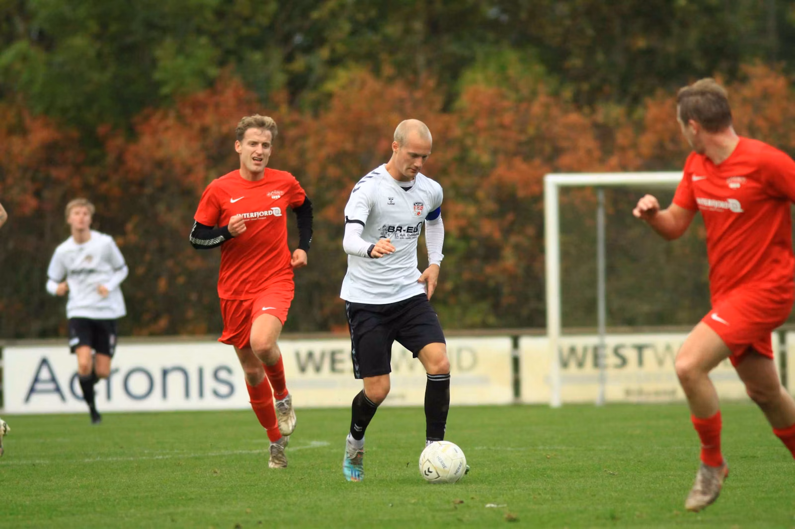 Varde IF taber knebent til topholdet