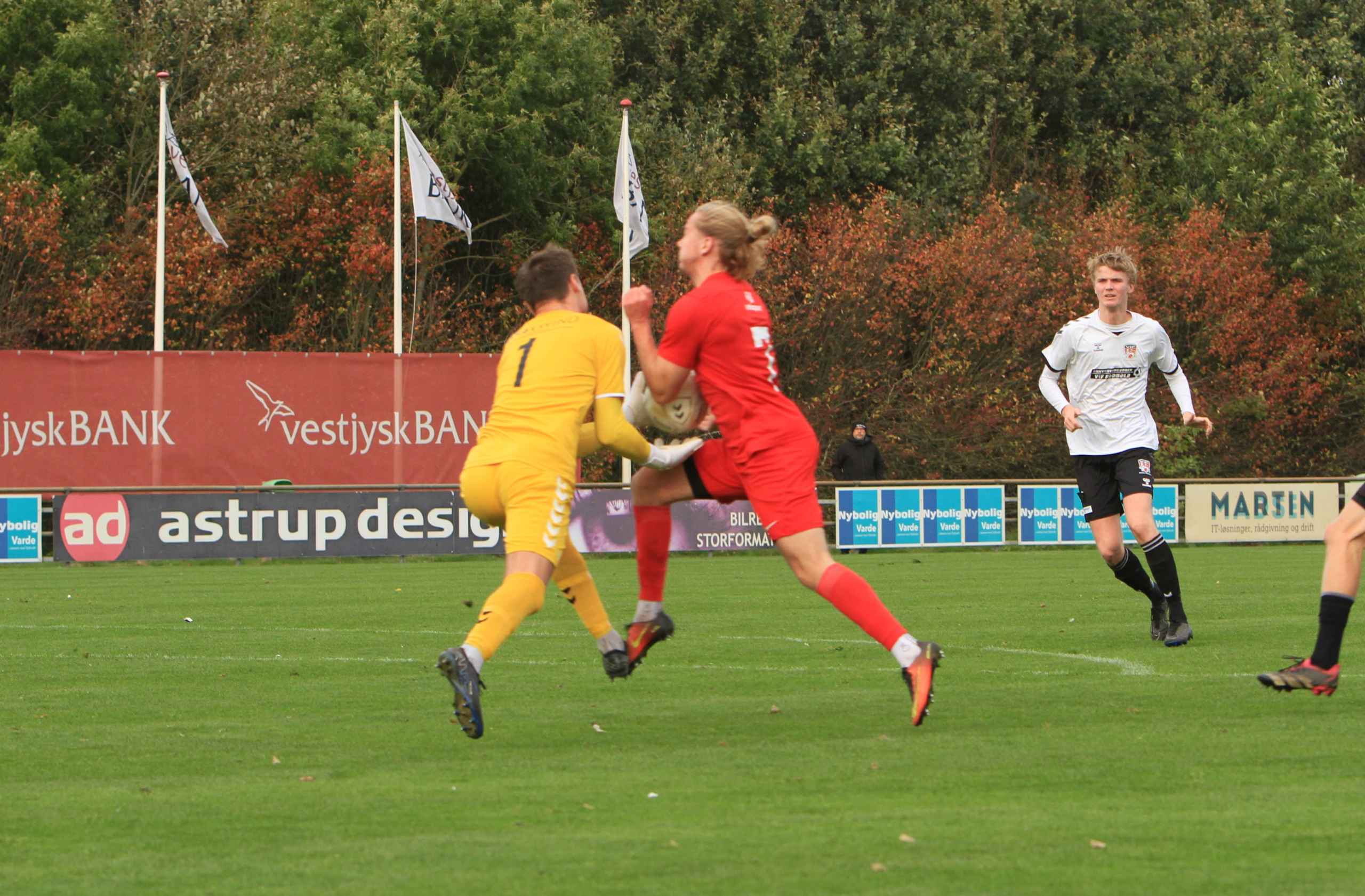 Varde IF taber knebent til topholdet