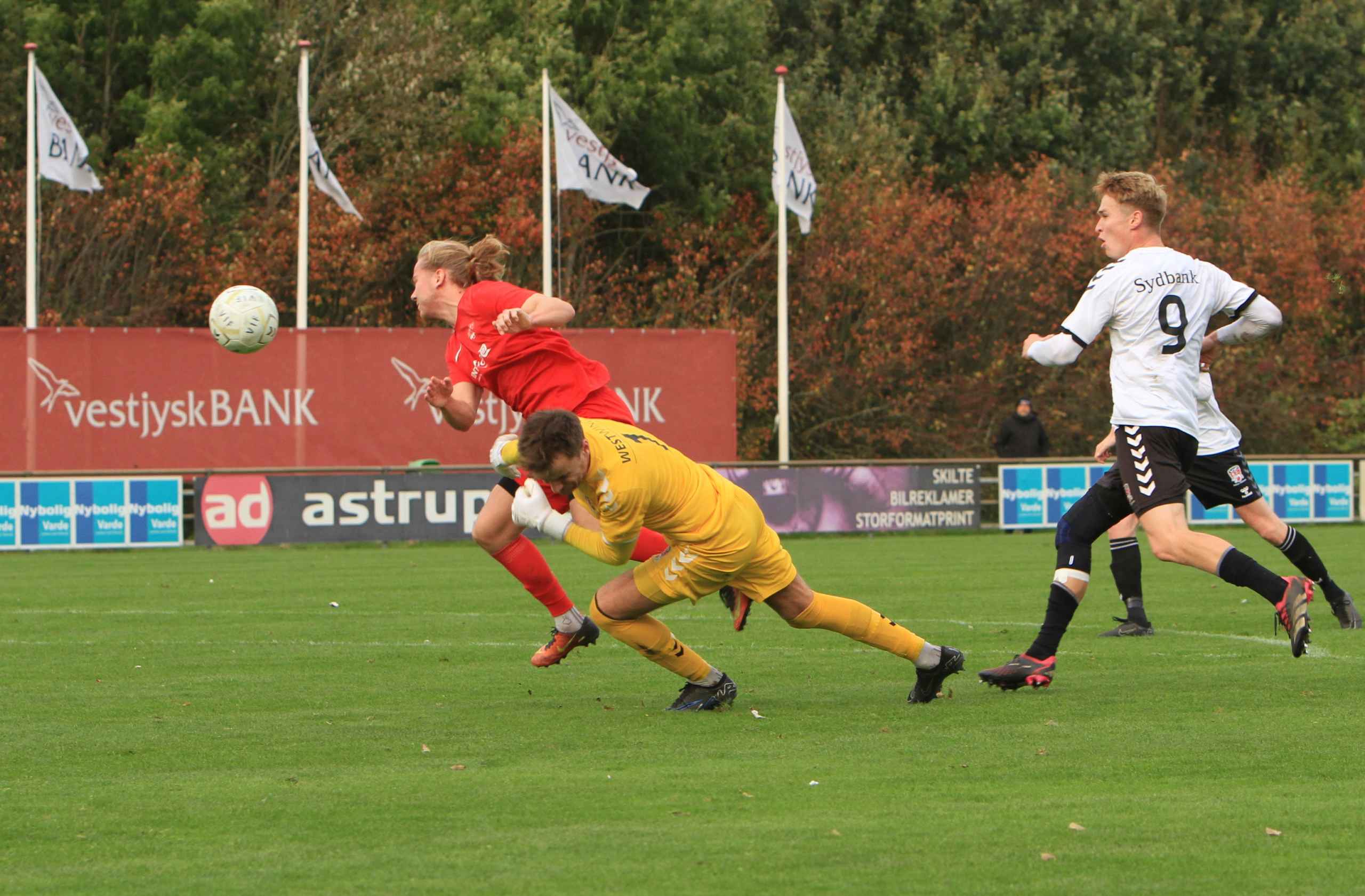 Varde IF taber knebent til topholdet