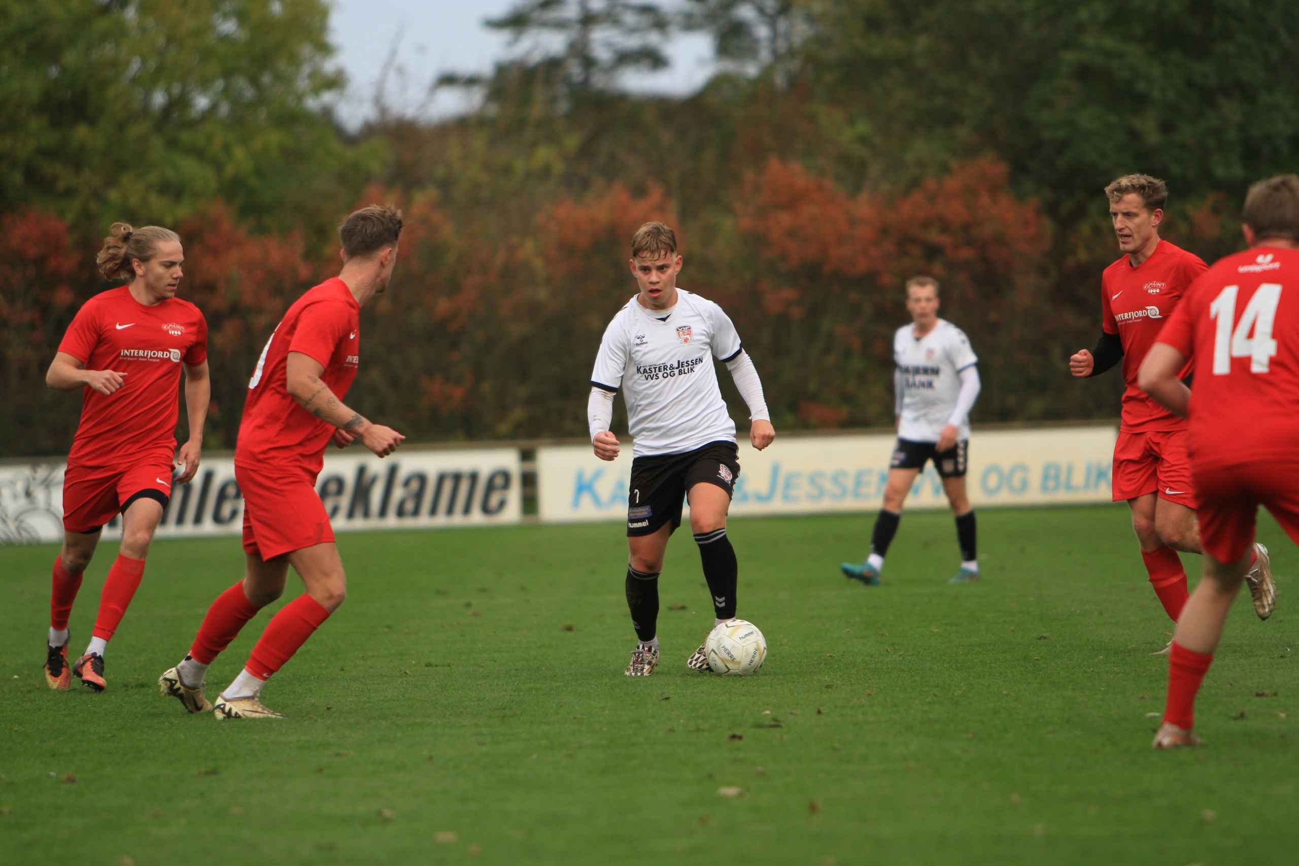 Varde IF taber knebent til topholdet