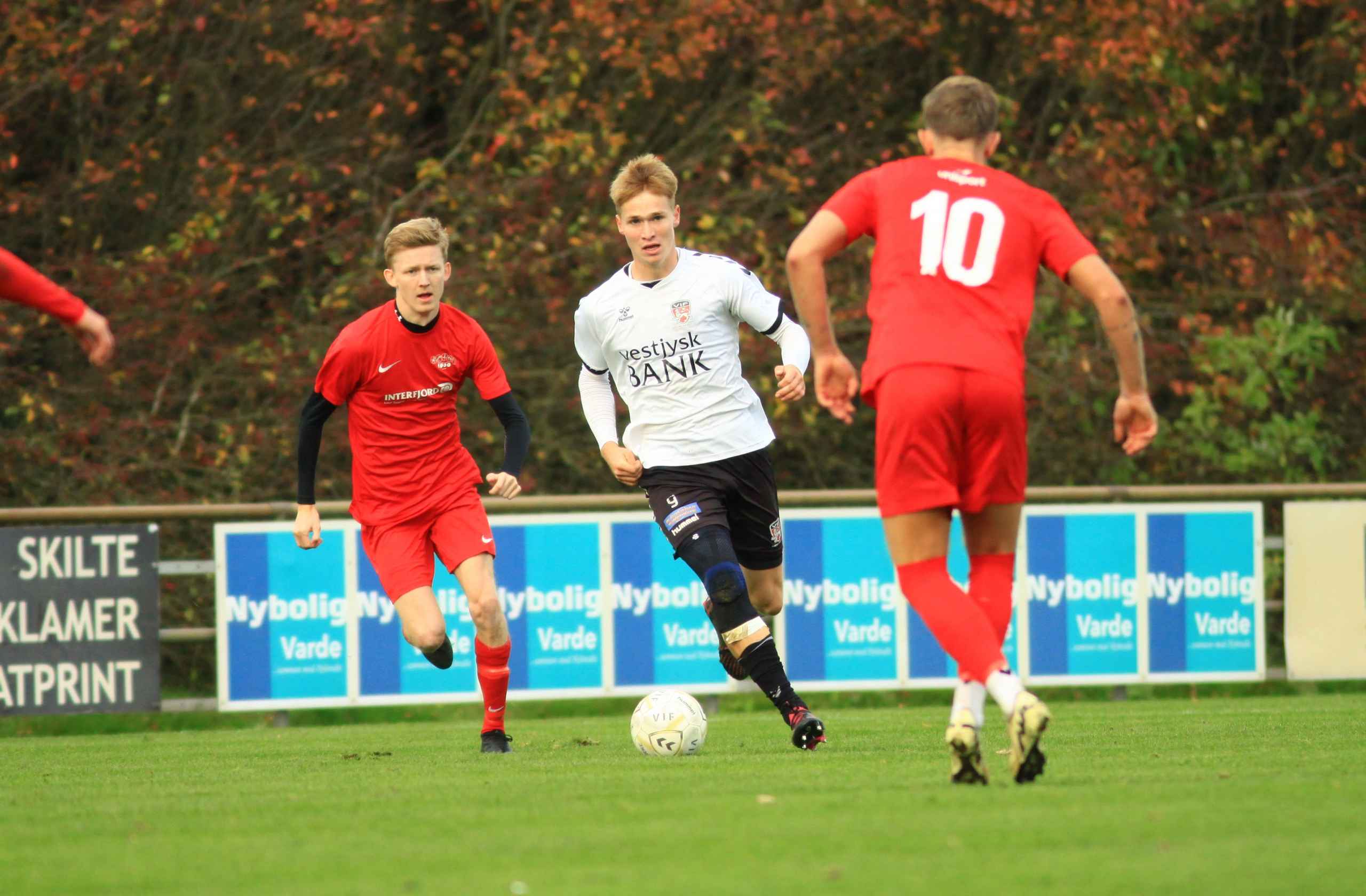 Varde IF taber knebent til topholdet
