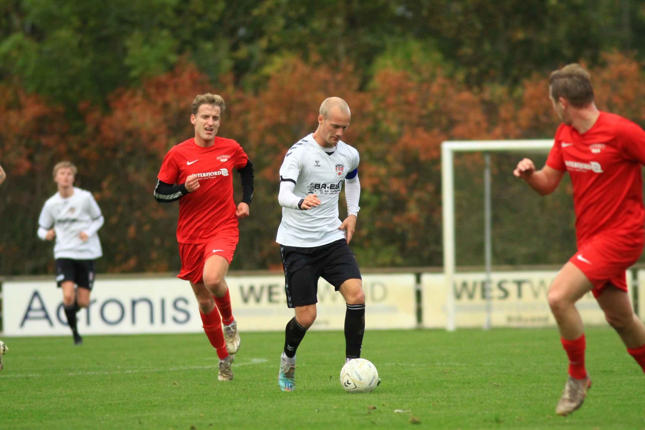 Varde IF taber knebent til topholdet