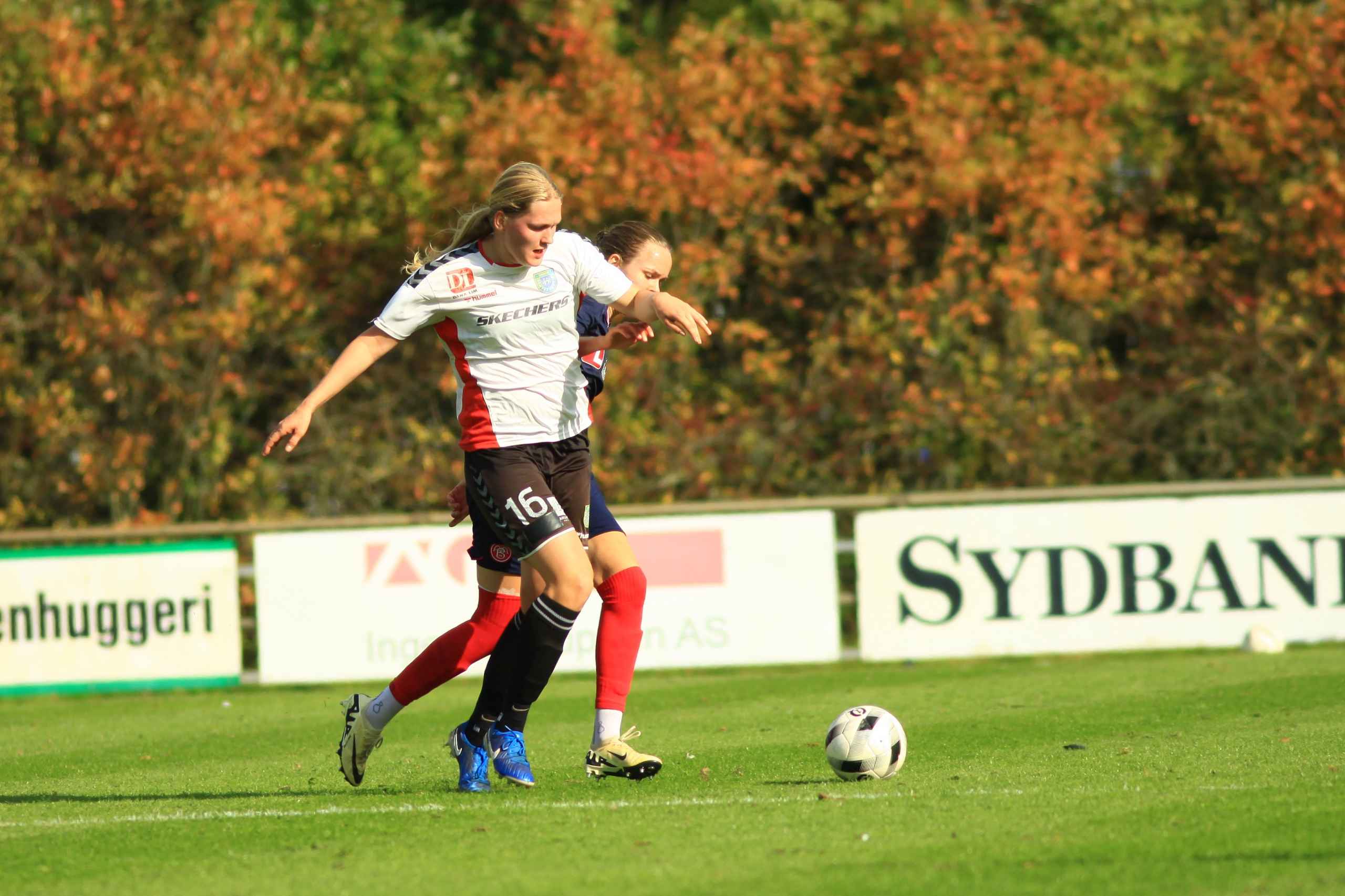 Varde IF vinder over AaB 2-1