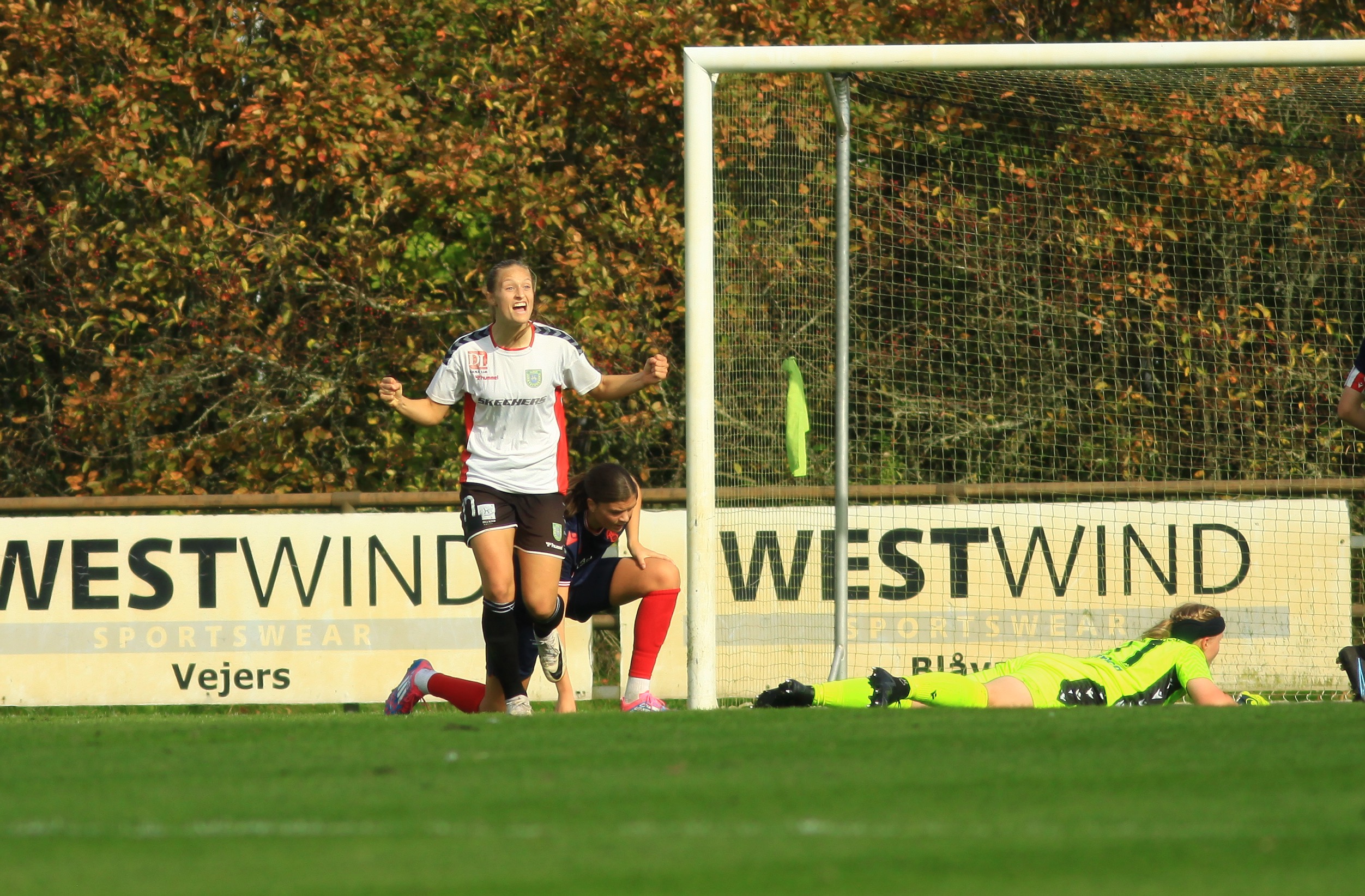Varde IF vinder over AaB 2-1