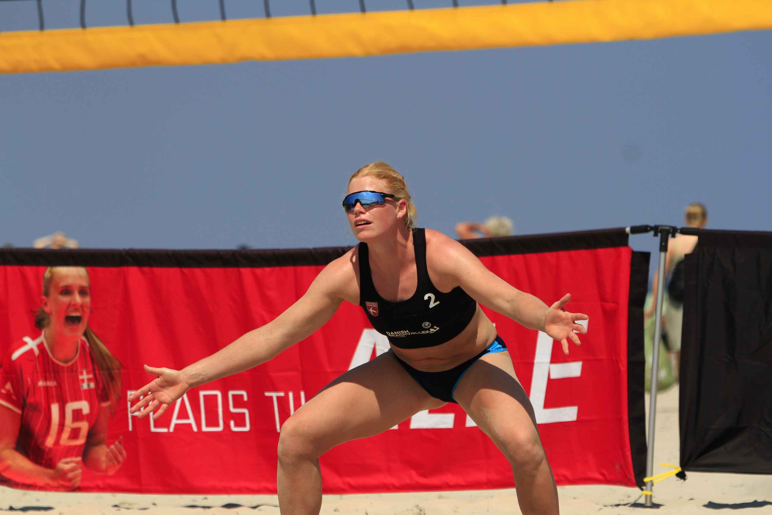 Semifinaler i Beachvolley skudt igang ved Henne Strand