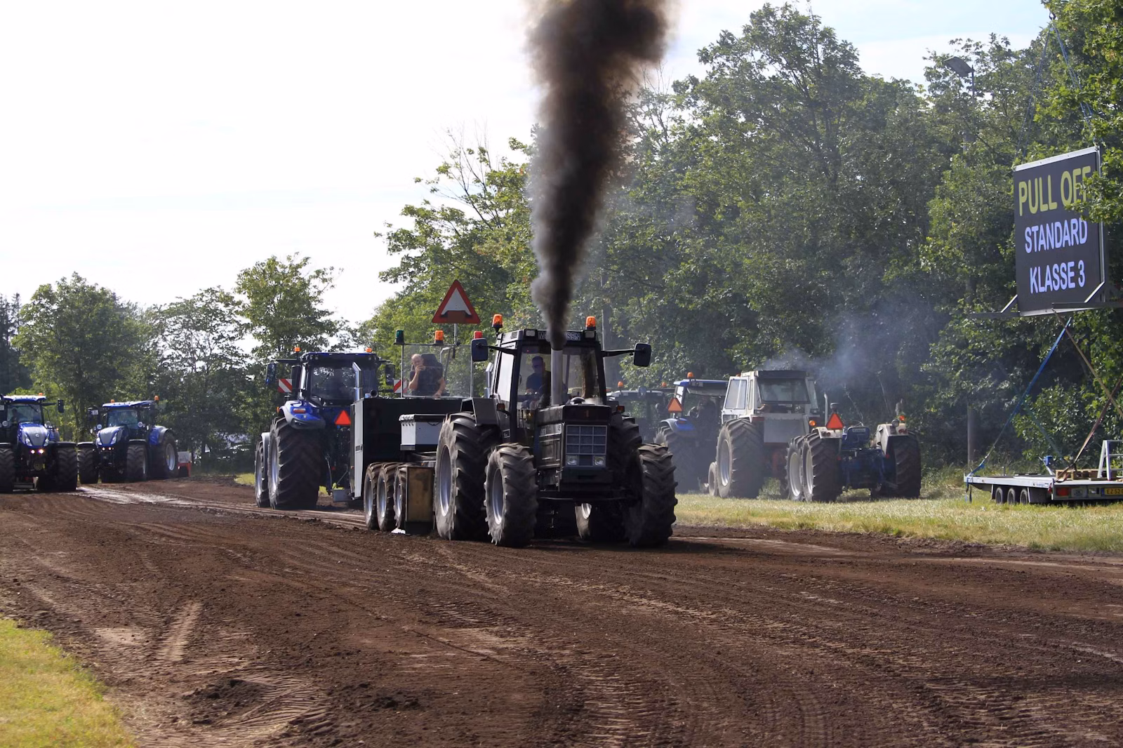 Vrøgum Power Pull trak fulde huse