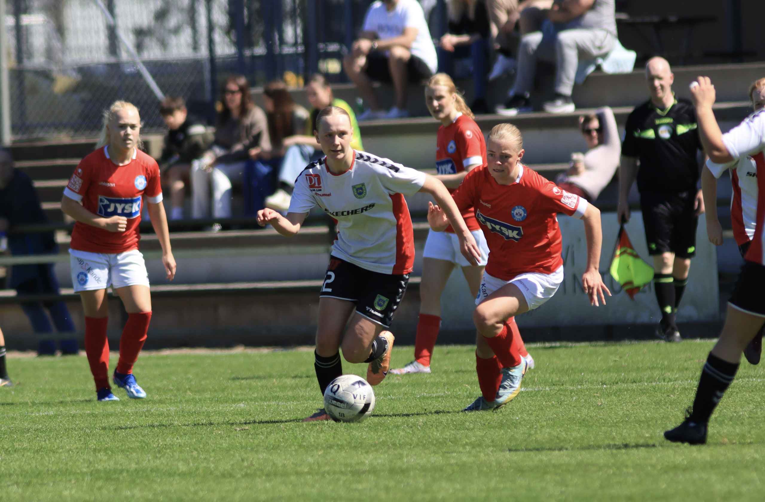 Varde U-19 piger sejrer hjemme