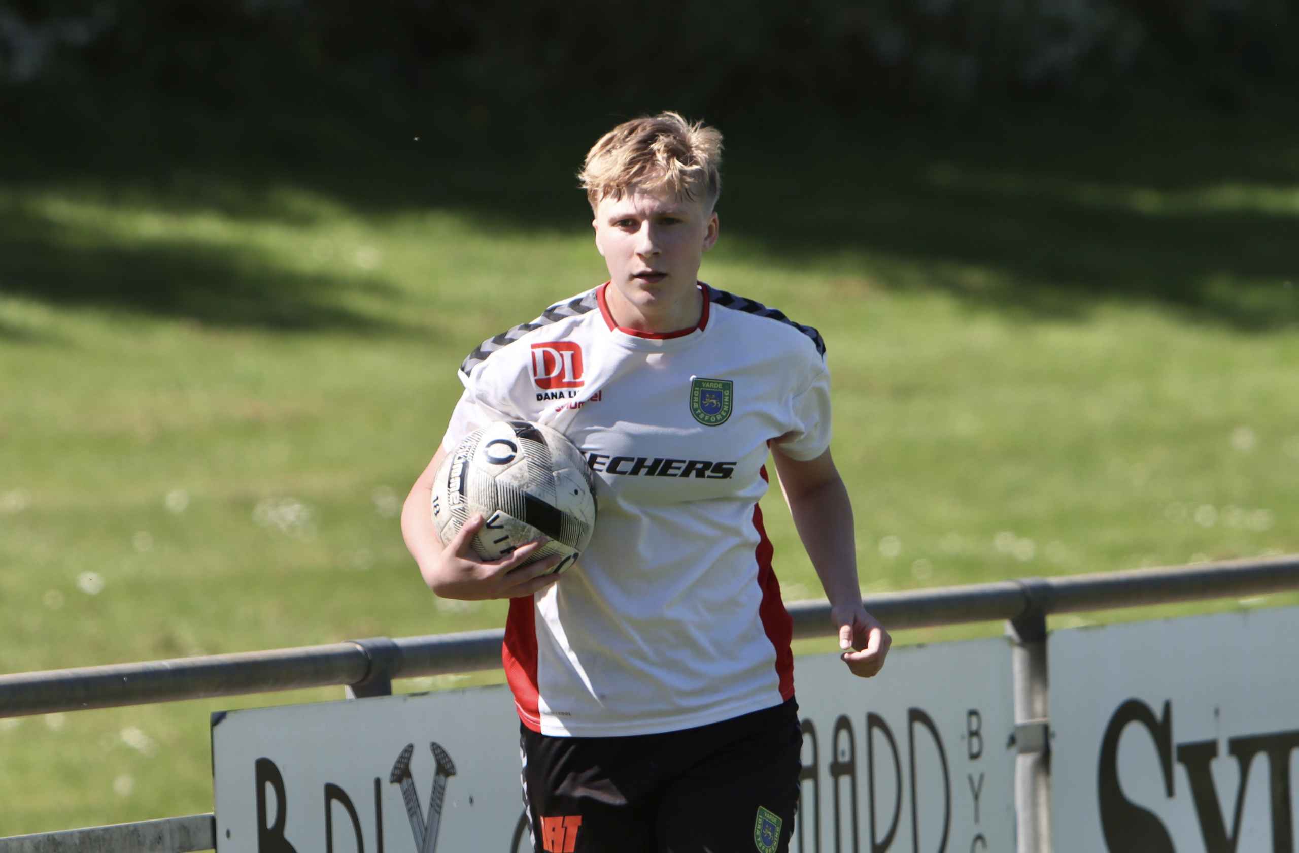 Varde U-19 piger sejrer hjemme