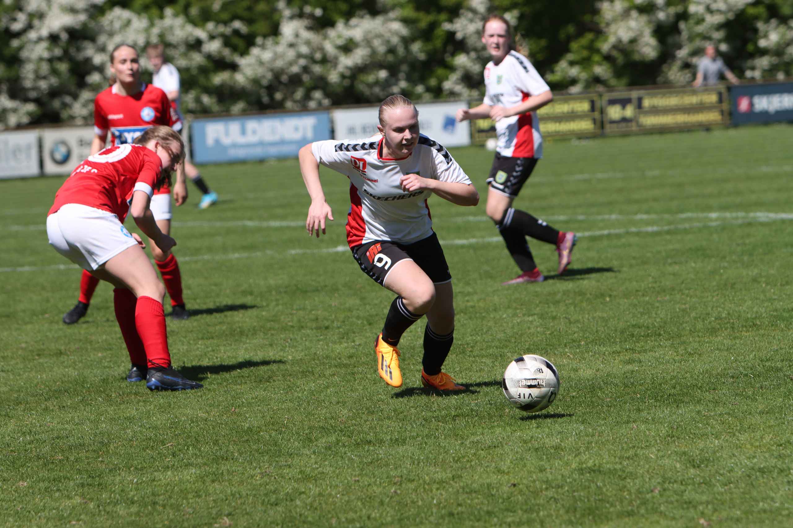 Varde U-19 piger sejrer hjemme